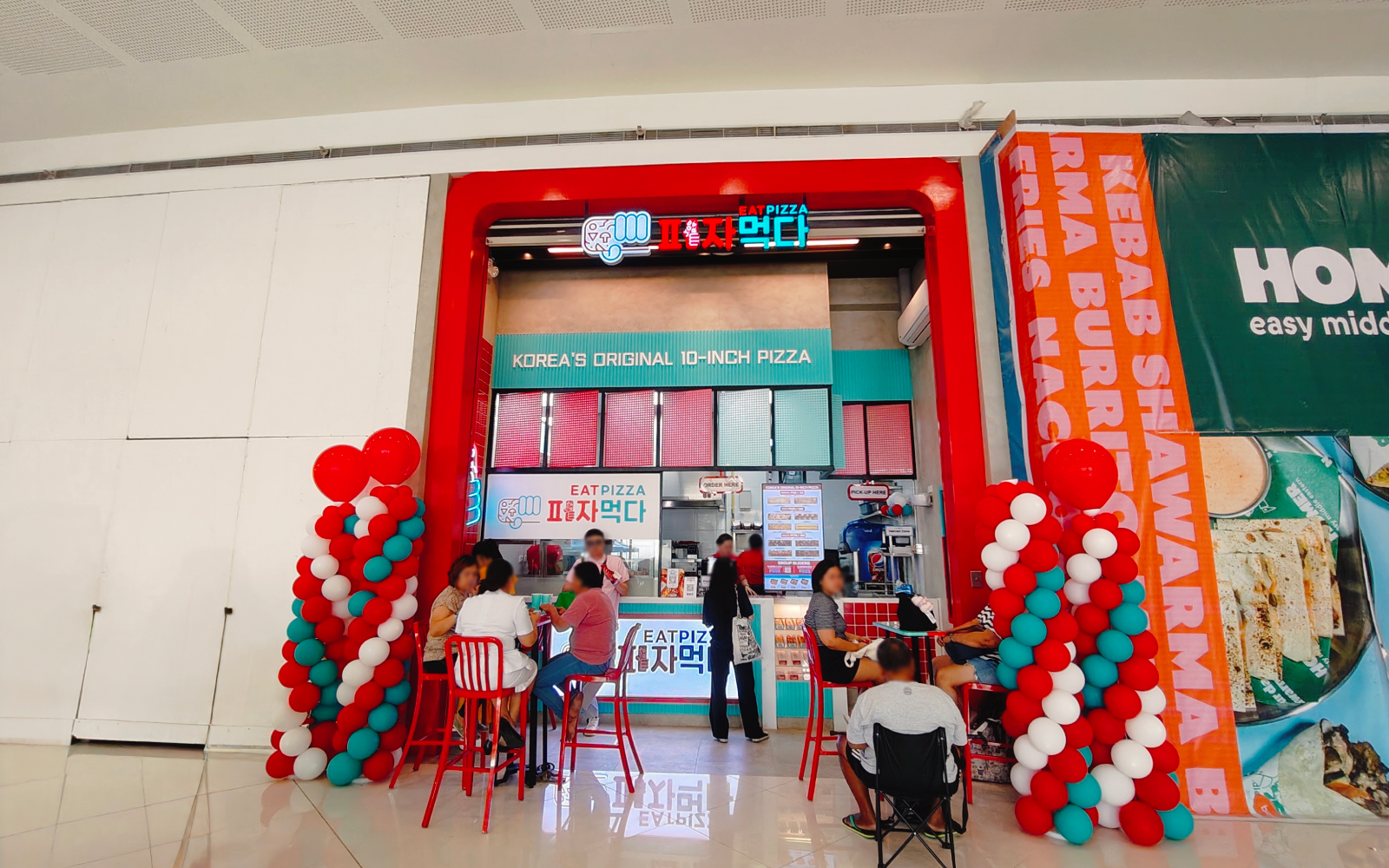 EAT PIZZA in SM Mall of Asia